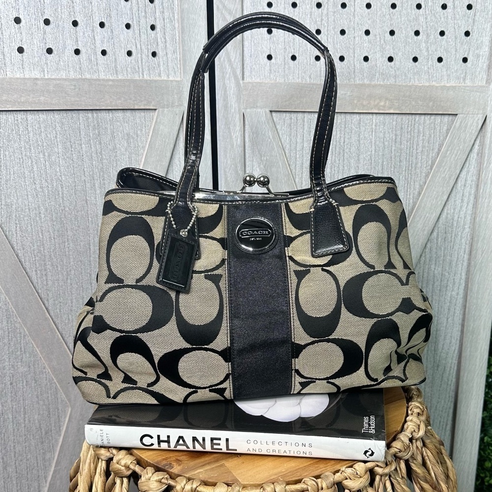 Vintage y2k Coach signature kiss lock black and grey‎